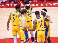 包含亚特兰大迎NBA常规赛关键赛，今晚扳平良机，媒体盛赞，医务组通报恢复的词条