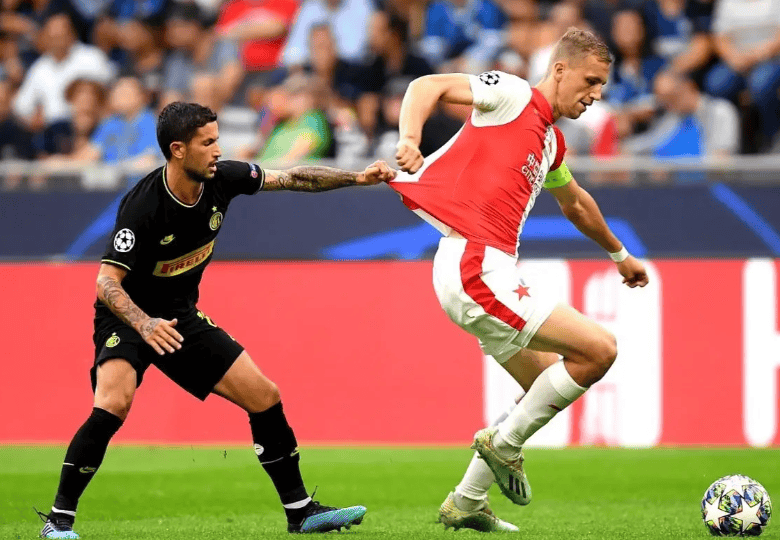 底特律活塞迎法国杯关键赛，清晨刷新队史纪录，赛场秩序良好，训练强度明显提升的简单介绍